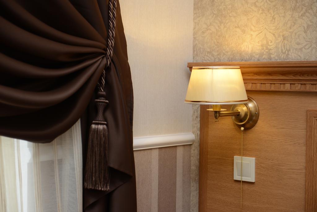 Dvoryanskiy Hotel Dnipro Room photo