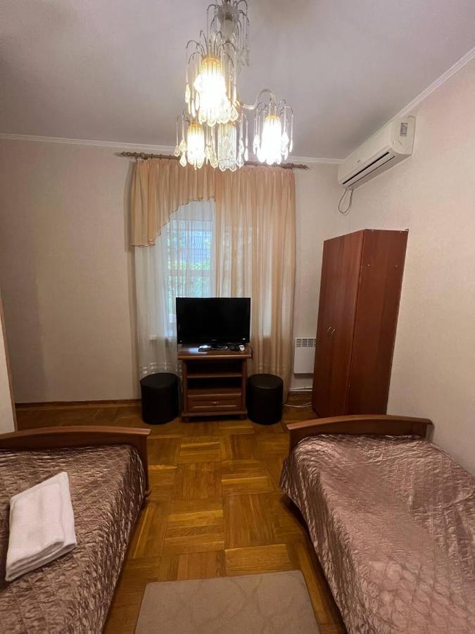 Dvoryanskiy Hotel Dnipro Exterior photo