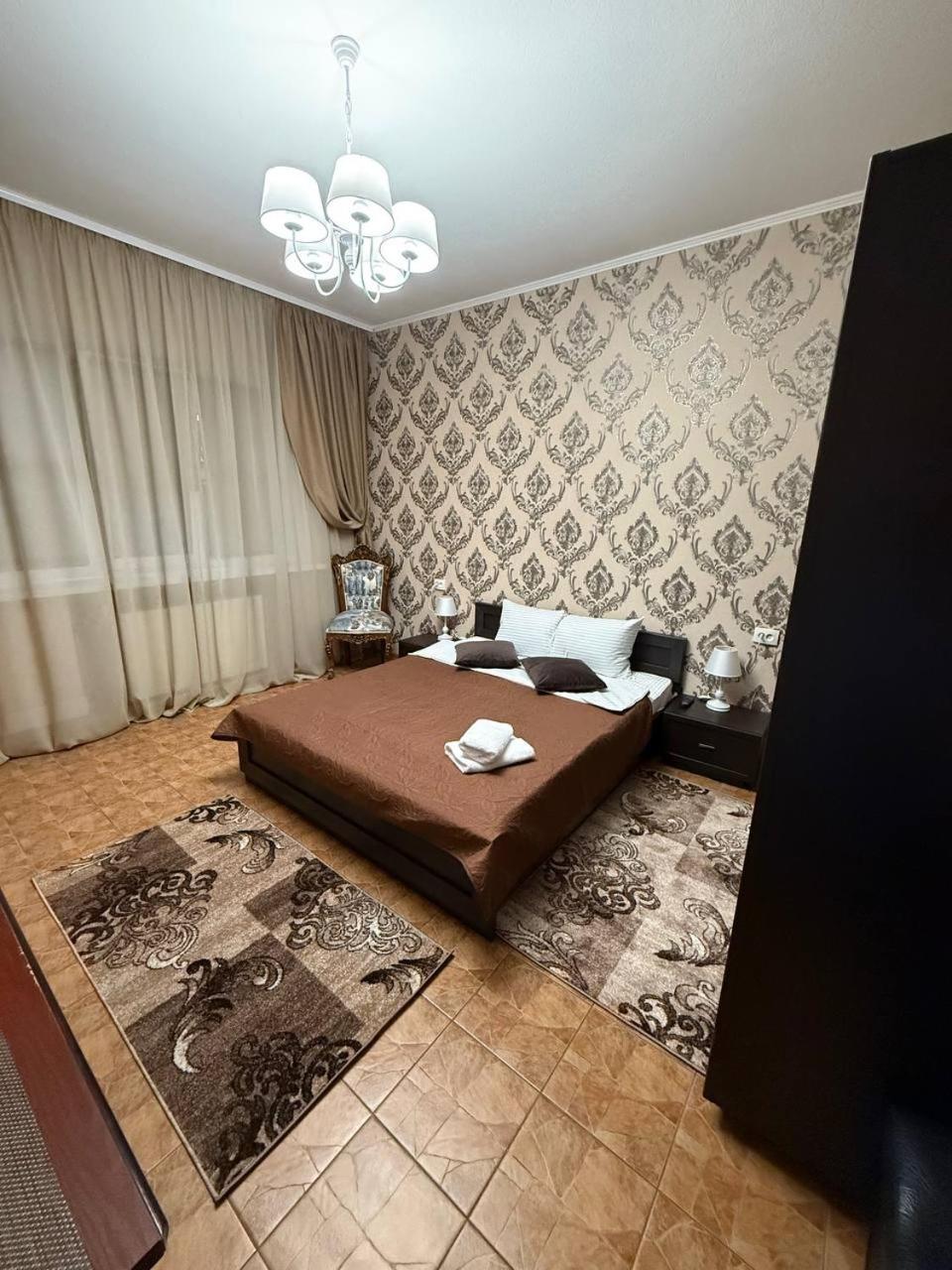 Dvoryanskiy Hotel Dnipro Exterior photo
