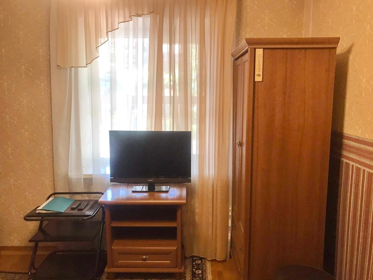 Dvoryanskiy Hotel Dnipro Exterior photo